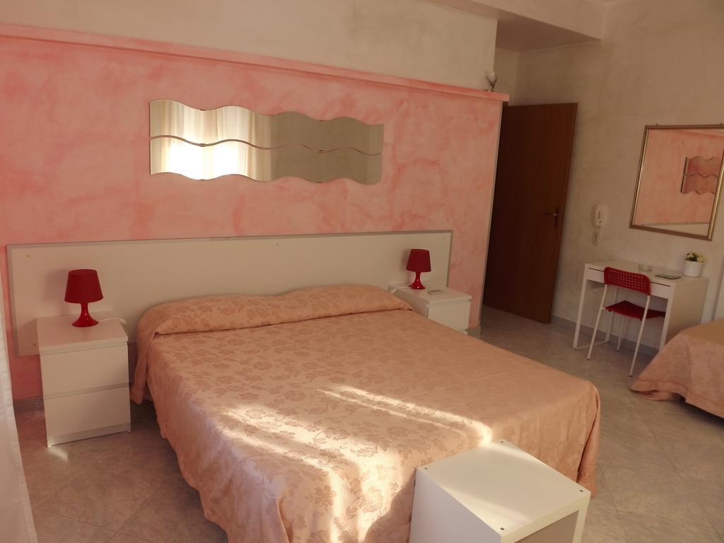 Villa Jovanna Letojanni Δωμάτιο φωτογραφία