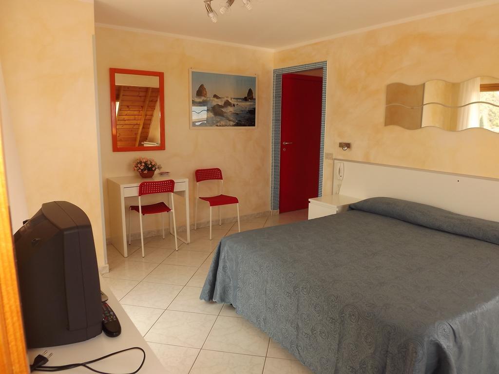 Villa Jovanna Letojanni Δωμάτιο φωτογραφία